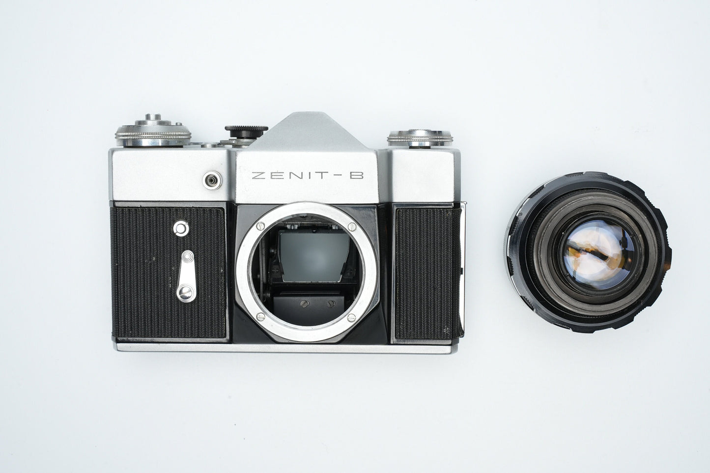 Zenit B - vintage SLR 35mm film camera uit de jaren 70