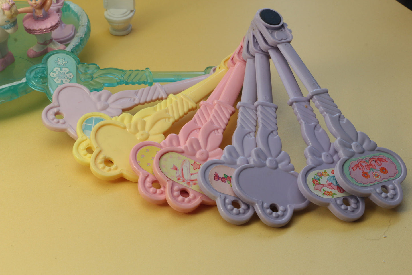 Fisher Price Precious Places Magnetic Key Mansion Dollhouse | Precious places figuren|