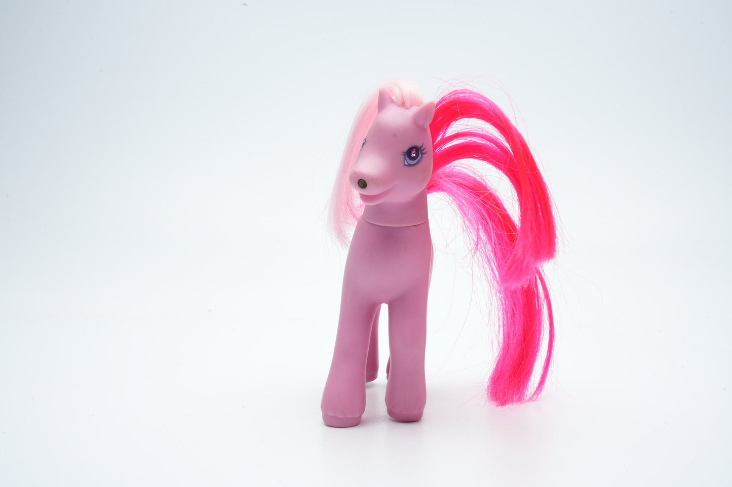 Schattige roze pony met roze haar | My Little Pony paard vintage