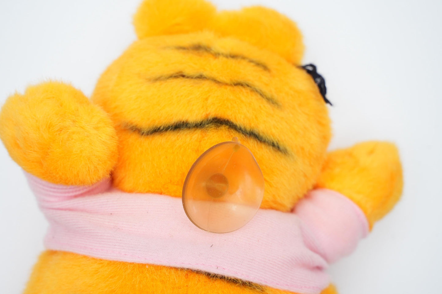 Vintage Garfield Knuffel met Roze Sjaal - United Feature Syndicate Inc. & Paws (1981)