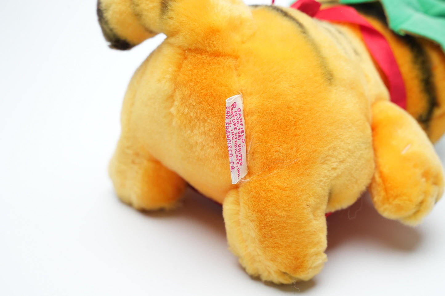 Garfield Kerstelf Knuffel – 22 cm (8,7 inch) – United Feature Syndicate