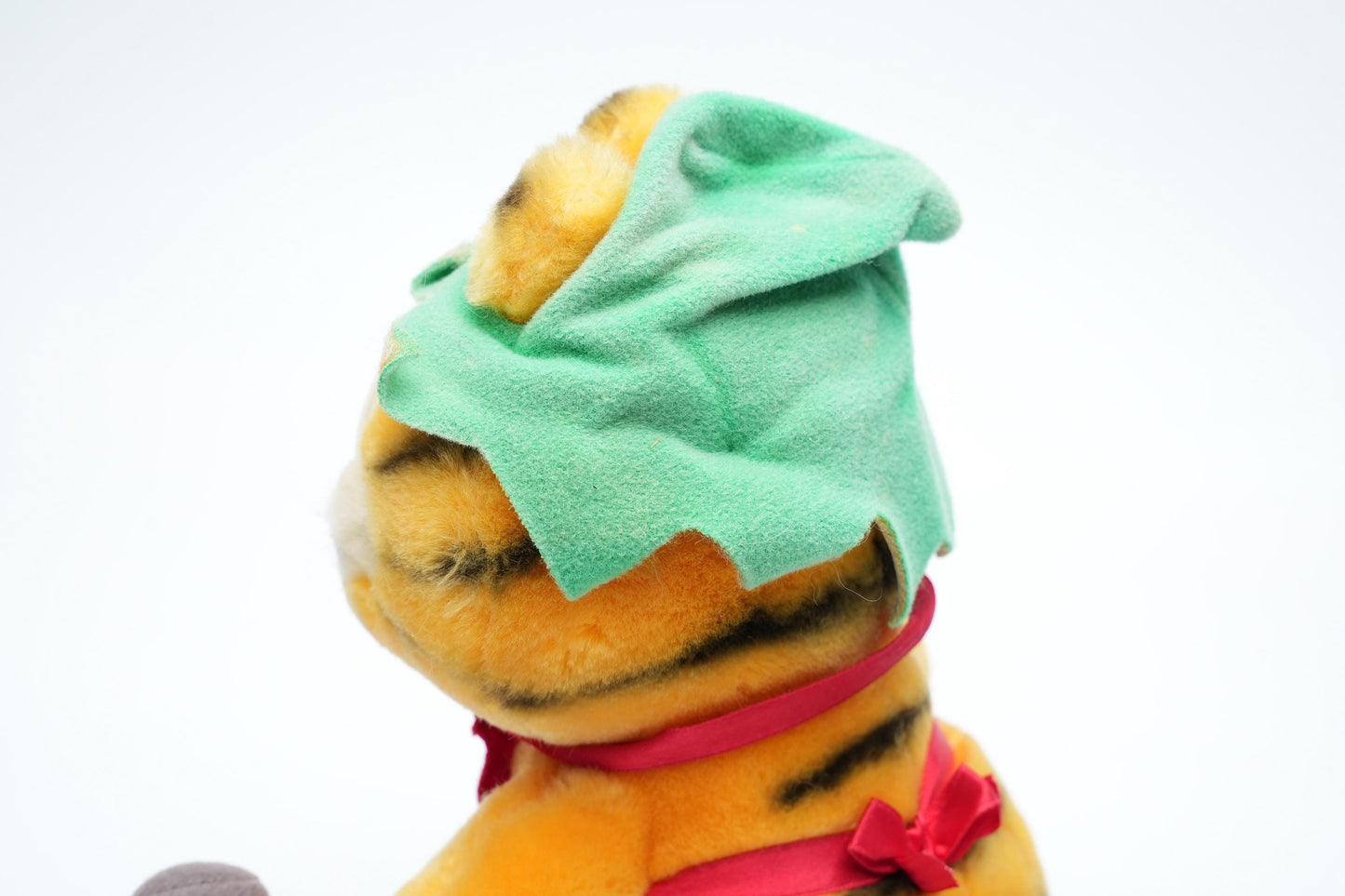 Garfield Kerstelf Knuffel – 22 cm (8,7 inch) – United Feature Syndicate