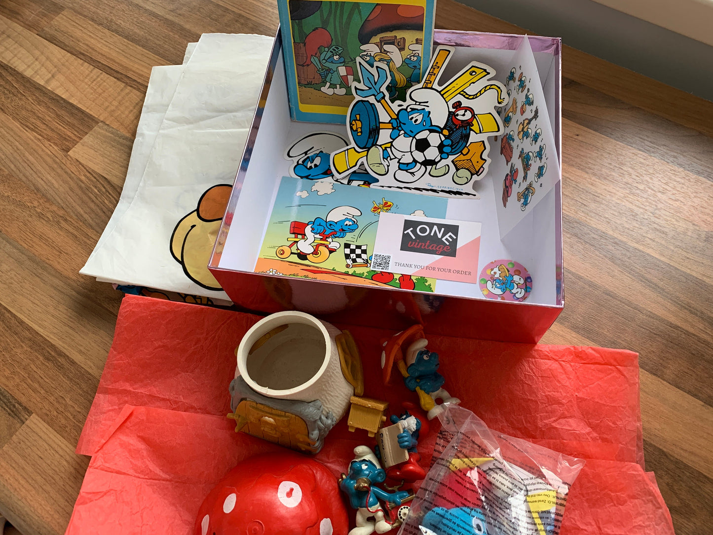 Smurfen mystery box met Smurfen speelgoed, stickers en figuren!