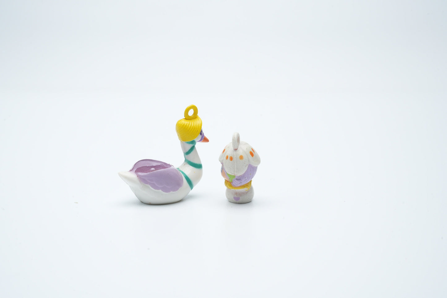 Vintage Charmkins Twinkle en Snowflower zwaan kettinghanger