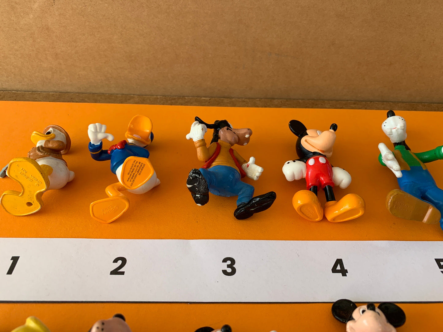 Mickey Mouse - Goofy - Donald Duck vintage figuren van Disney uit verschillende jaartallen