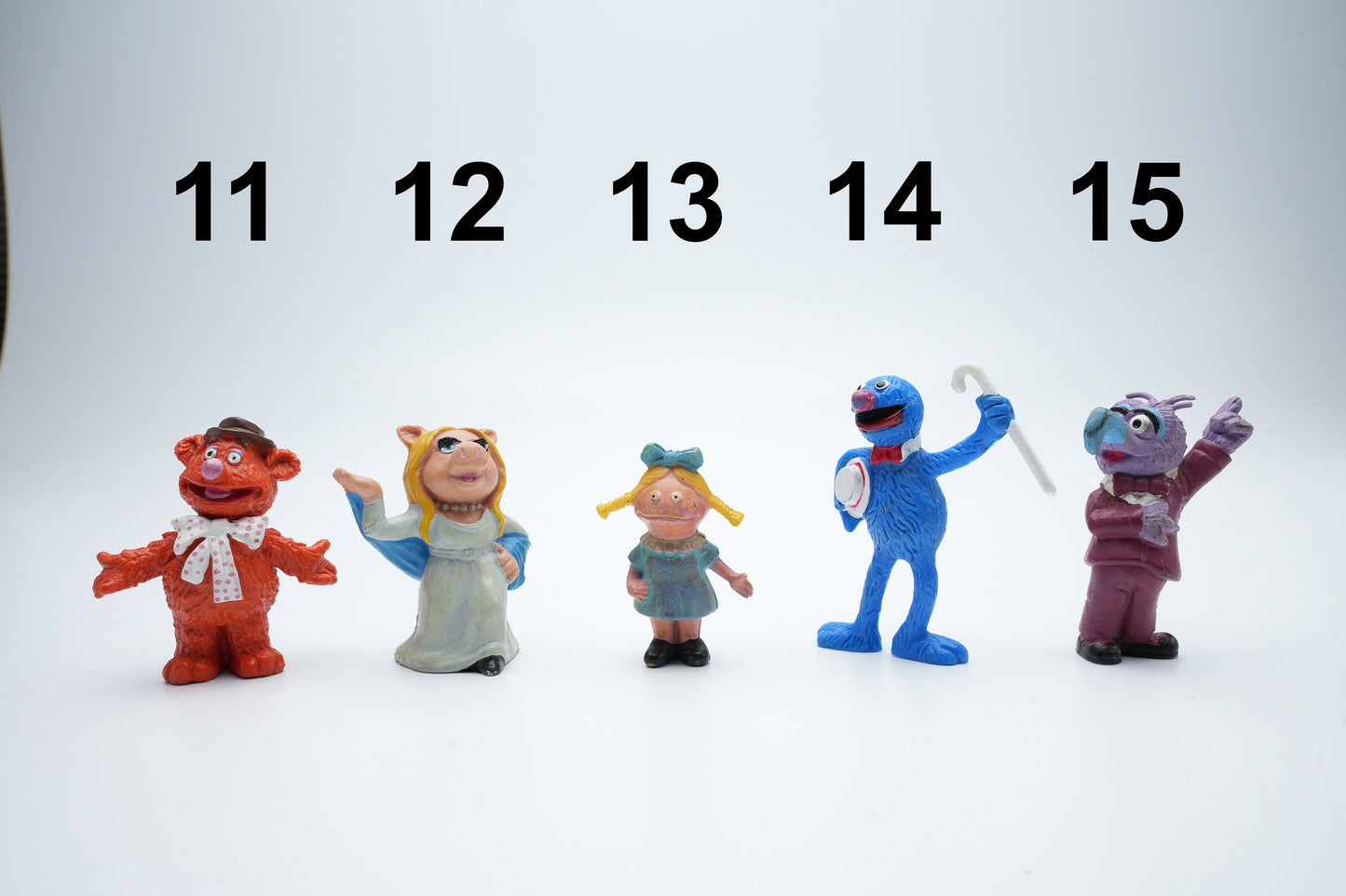 Muppets figuren uit verschillende jaartallen en formaten (The Muppets vintage)