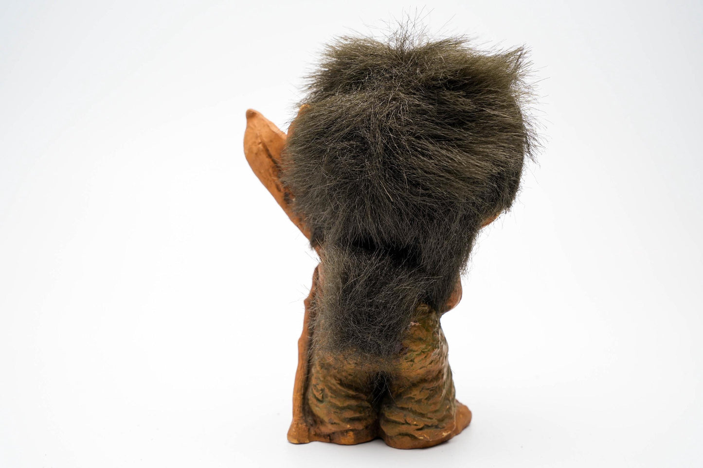 Vintage Nyform Trol met Ski's – Handgemaakt in Noorwegen – 16 cm/6,3 inch