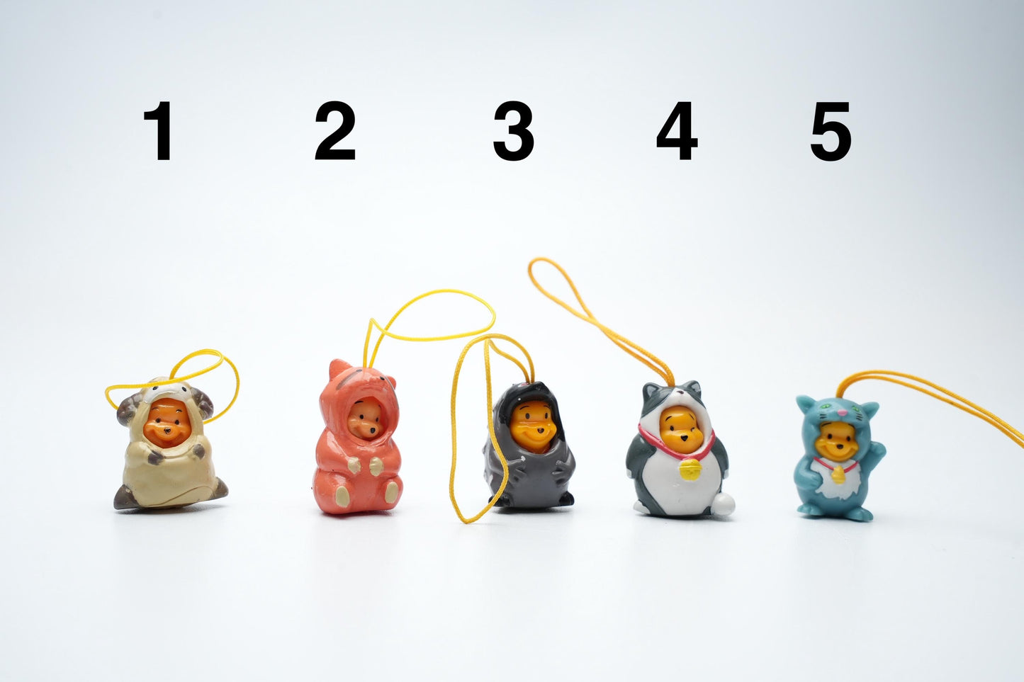 Peek-a-pooh telefoon bedels | Capsule Toys | Vintage peek a pooh bedels | pick your favorite (45 verschillende)