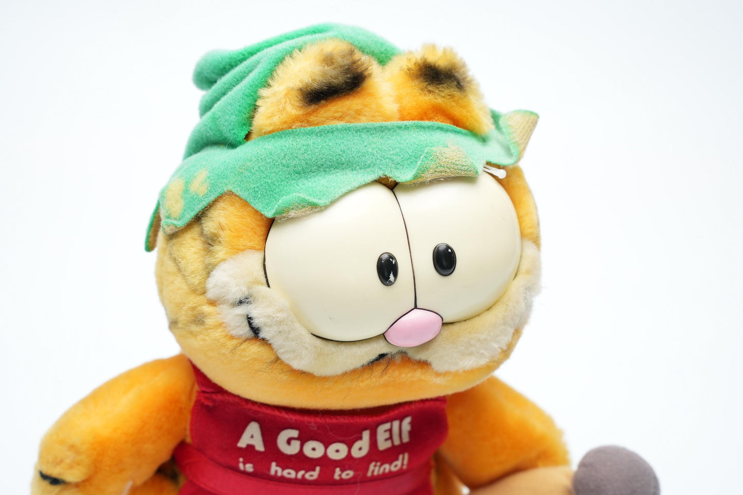 Garfield Kerstelf Knuffel – 22 cm (8,7 inch) – United Feature Syndicate
