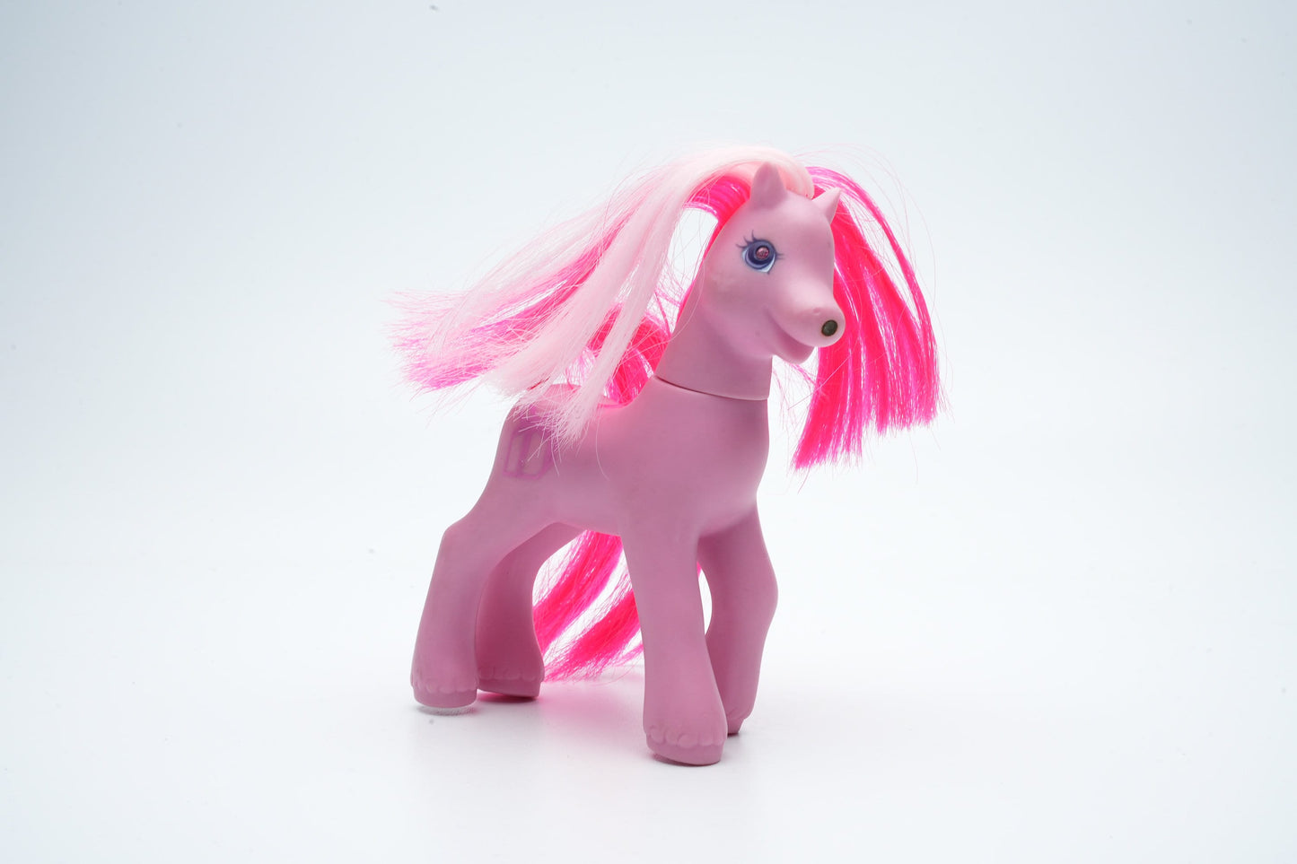 Schattige roze pony met roze haar | My Little Pony paard vintage