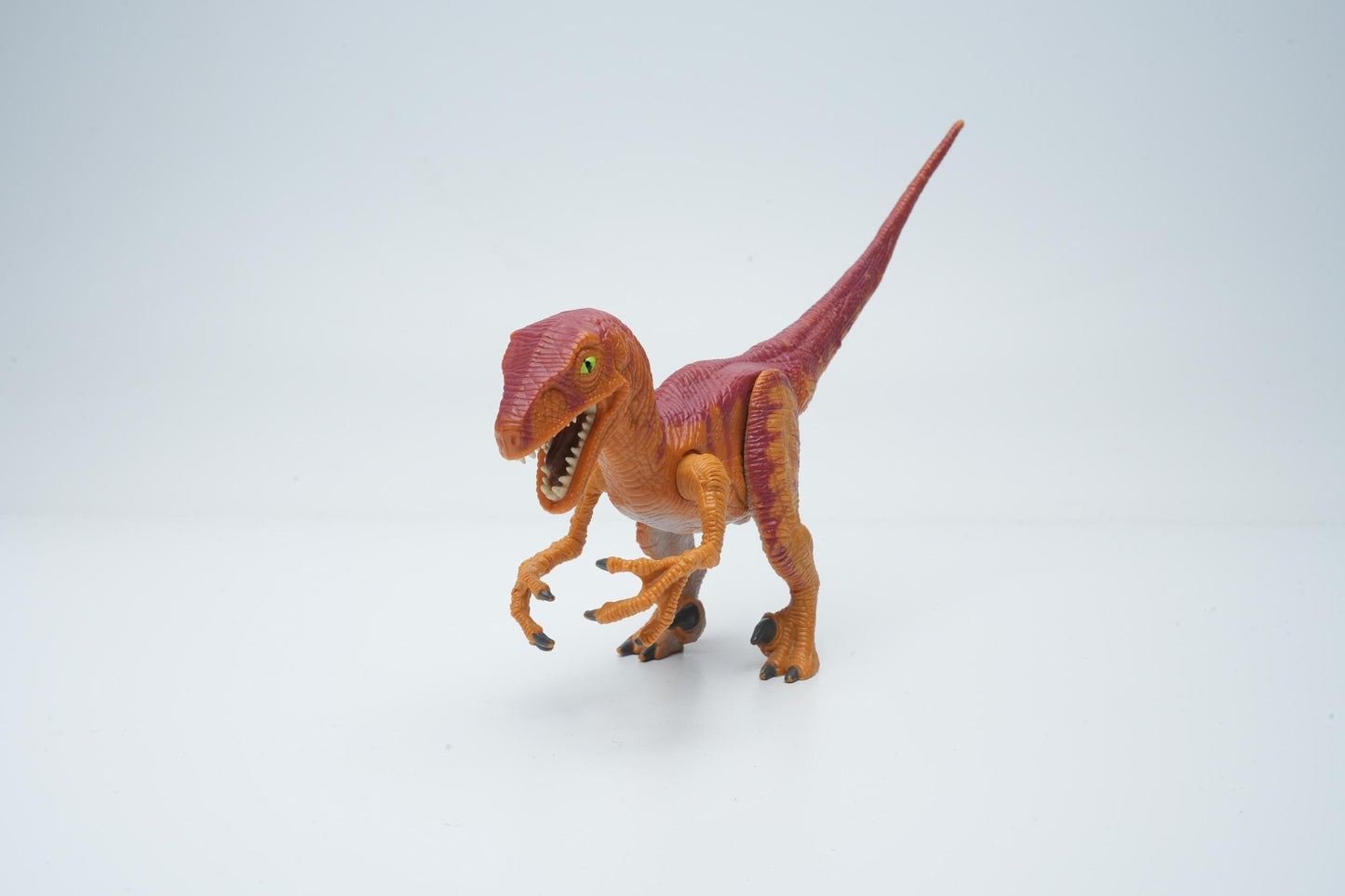 Velociraptor Jurassic Park 1998 vintage speelgoed figuur