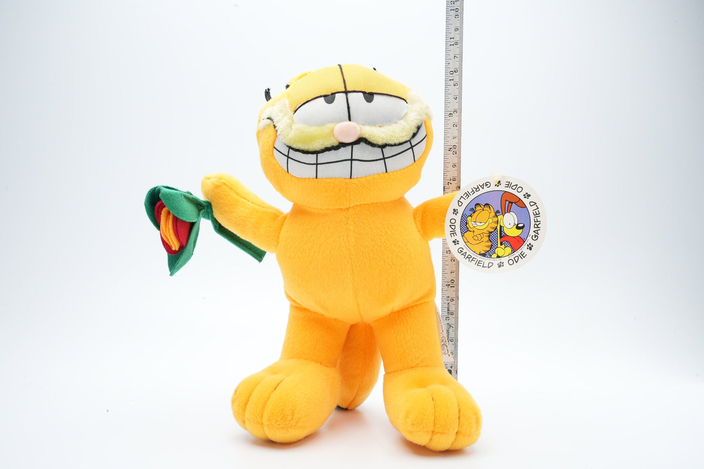 Garfield met bloemen | Garfield plush met mooie rozen