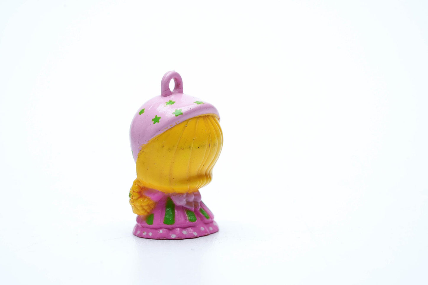 Vintage Charmkins Chrysanthe-Mum 1984 – Hasbro Mini Bedelfiguur met Roze Kapje & Bloemen
