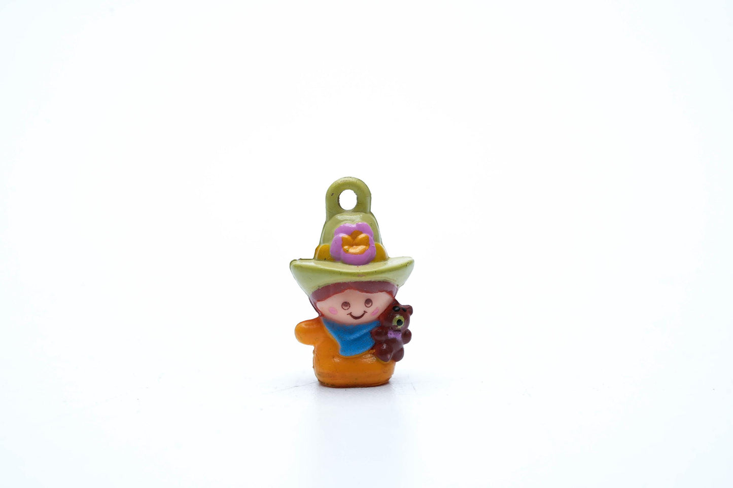 Vintage Hasbro Charmkins Johnny Jump Up – met Teddybeer – 1983 Bedelfiguur