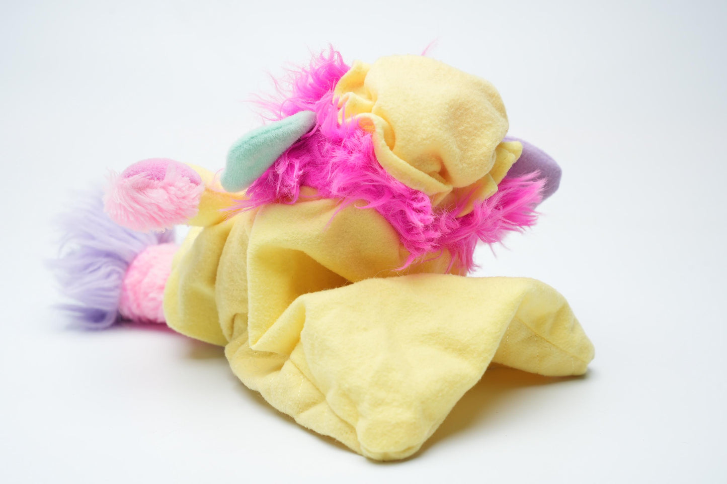 Slumber Party Popples – Gele Pyjama Popple – 25 cm (10 inch)