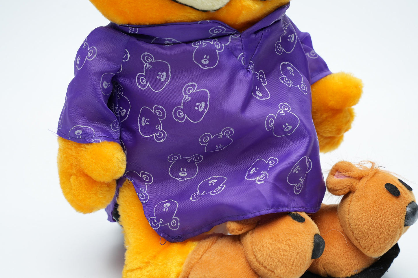 Vintage Garfield Knuffel in Slaapoutfit – 35 cm (14 inch) – Play By Play Collectible