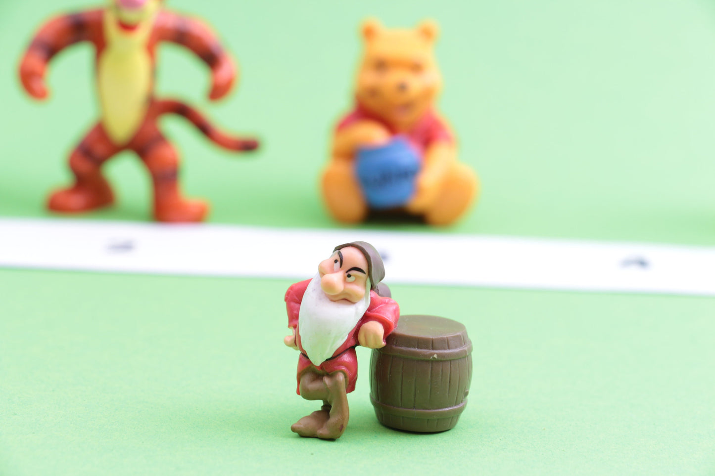 Figuren van Disney - Winnie The Pooh - Teigetje - vintage uit verschillende jaartallen