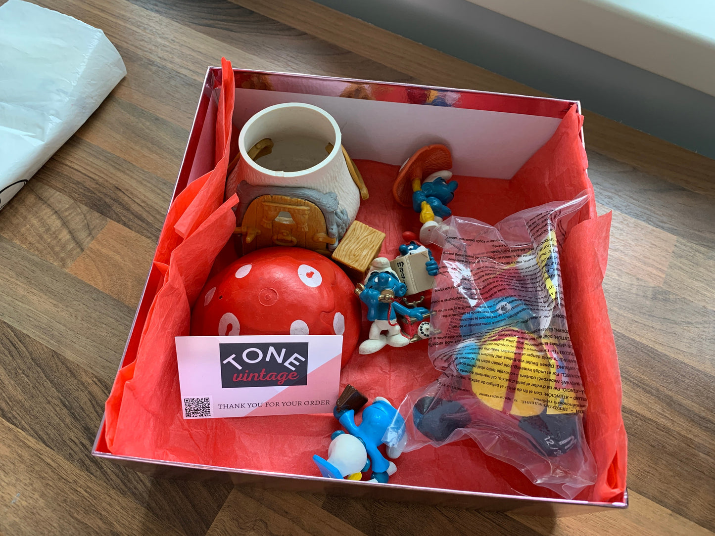 Smurfen mystery box met Smurfen speelgoed, stickers en figuren!