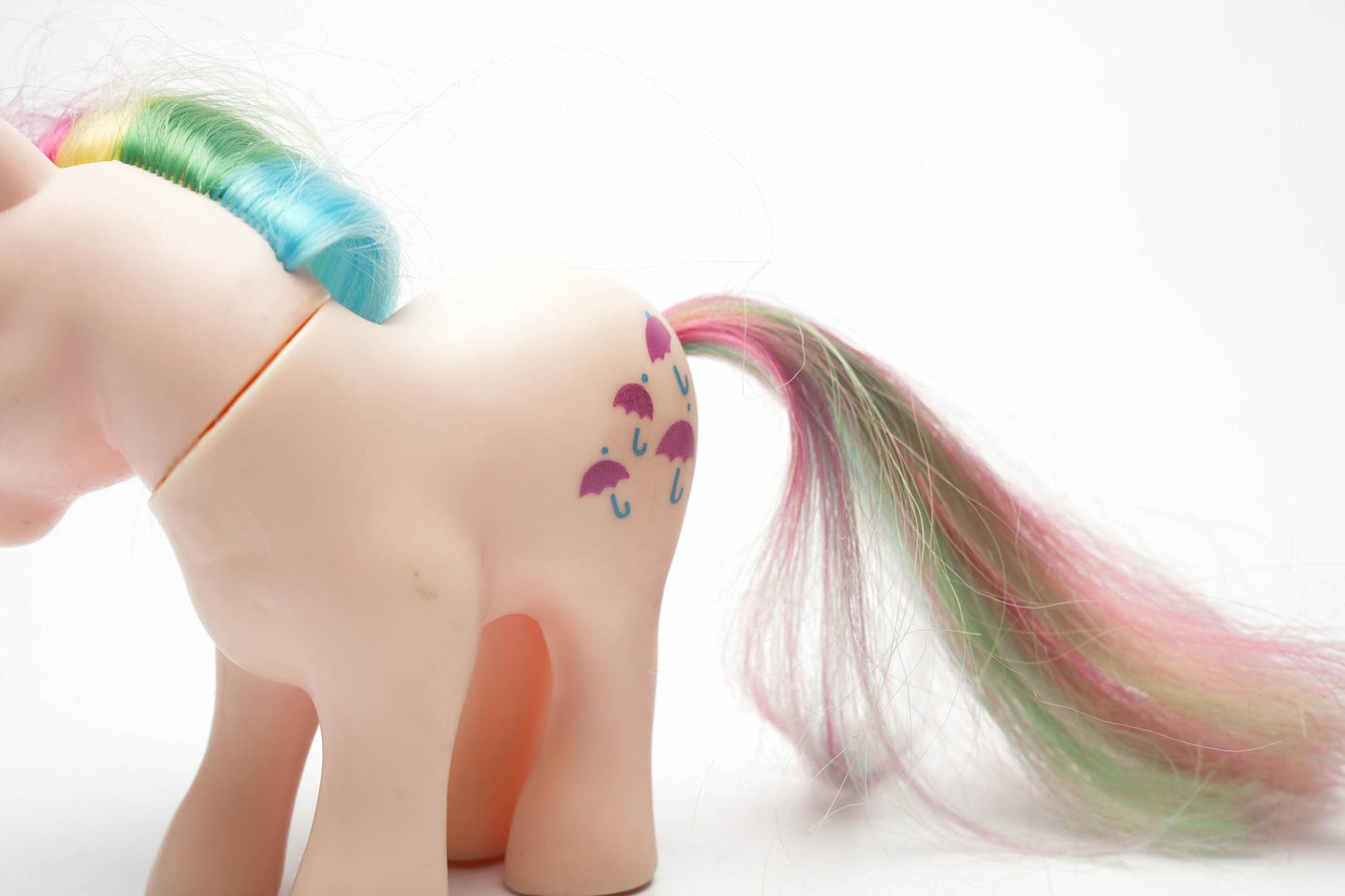 Vintage My Little Pony Parasol – Rainbow Pony G1 1984 – Roze met Regenboogmanen & Paraplu's