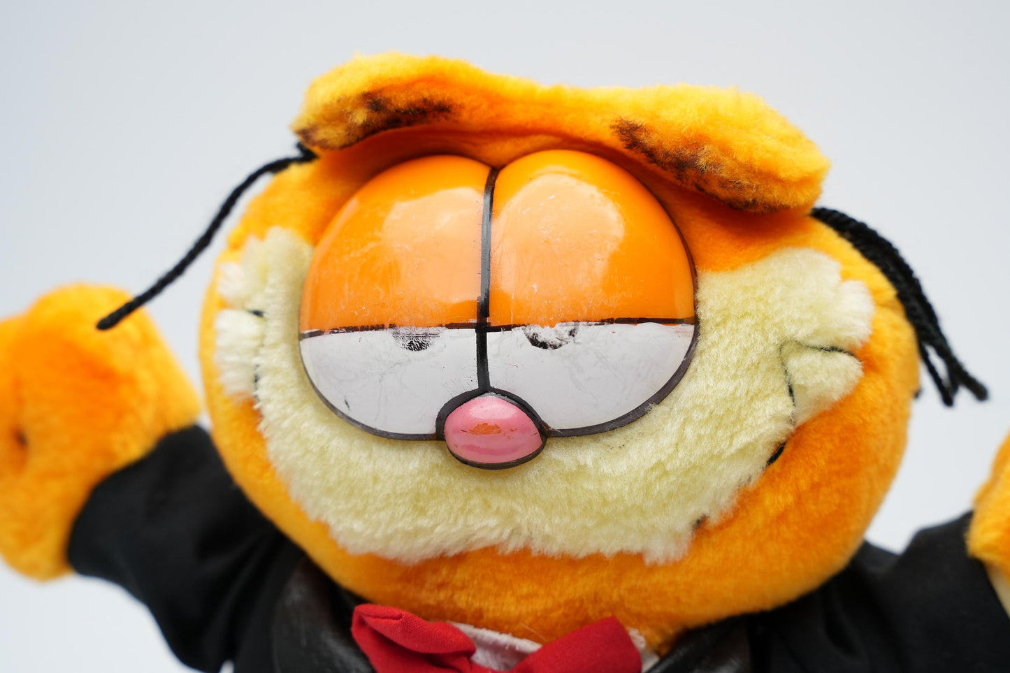 Vintage Garfield Knuffel in Smoking - United Feature Syndicate Inc. & Paws (1981)