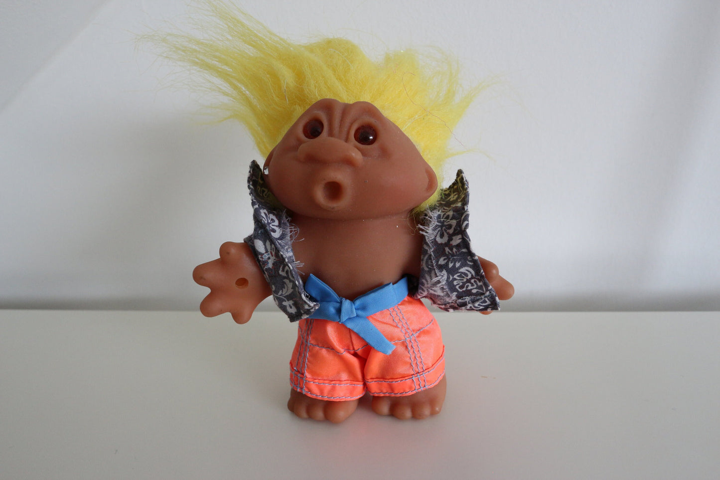 Vintage Thomas Dam troll strand editie met leuke outfit