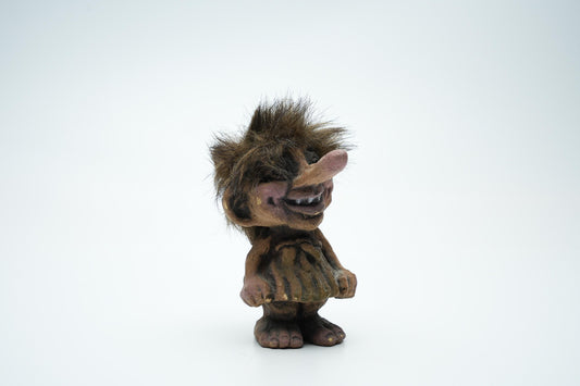Nyform Troll (Nr. 15) – Handgemaakt Noors Troll Beeldje – 10 cm / 4 inch
