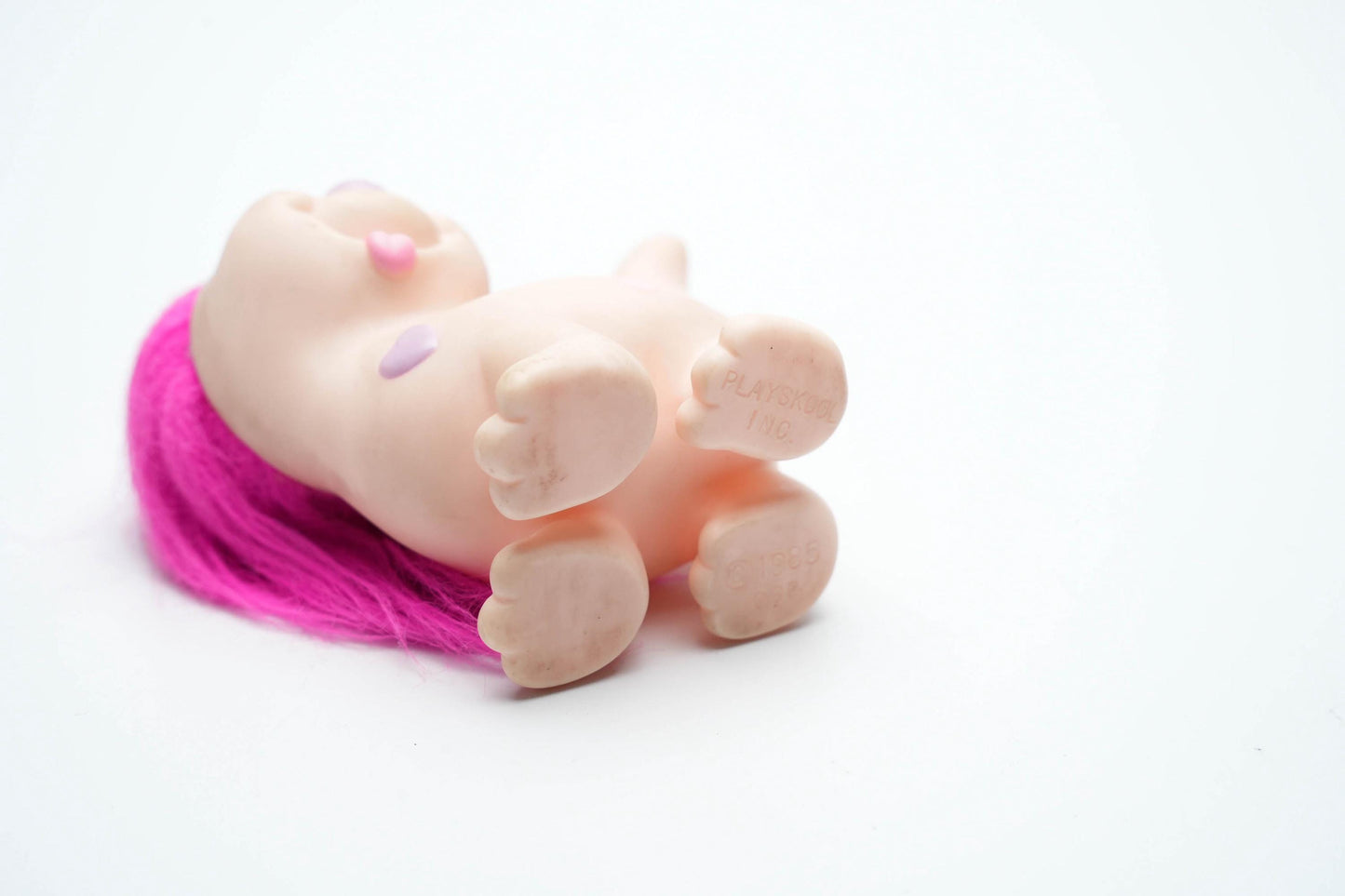 Vintage Snugglebumms Lucky Pet – 1985 Playskool – Roze met Hartjes & Felroze Haar