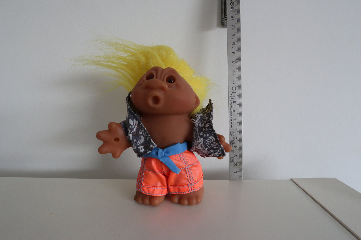 Vintage Thomas Dam troll strand editie met leuke outfit