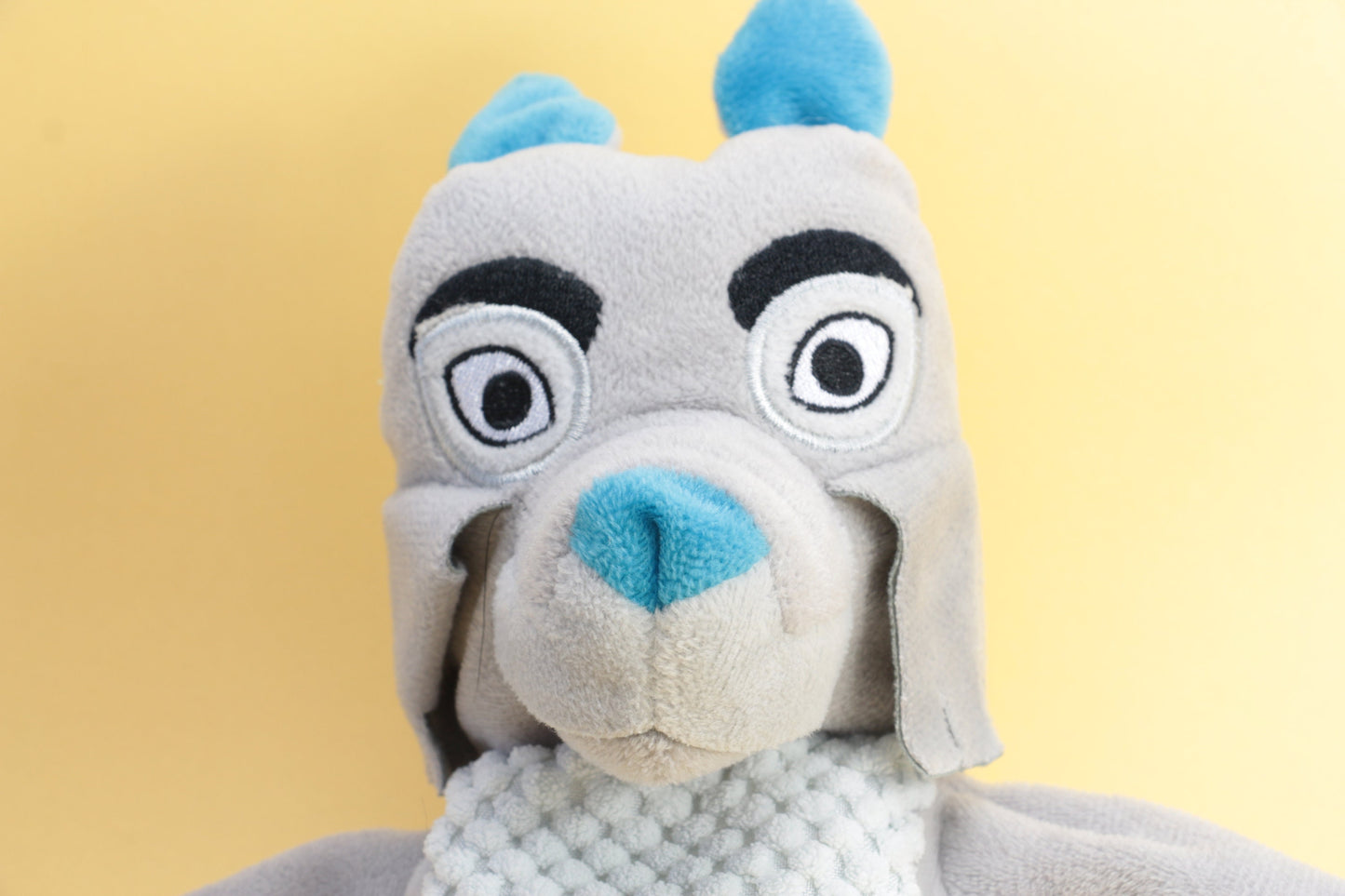 De fabeltjes krant handpop (hele goede staat) | Bor de wolf | wolf handpop |
