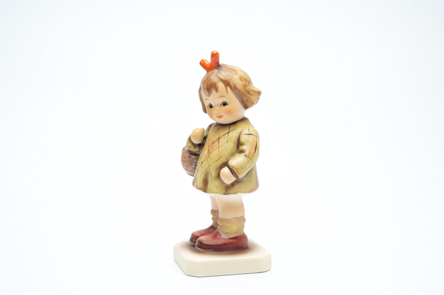 Little Shopper #479 - Hummel 479 (9,5 cm / 3 .5 inch)