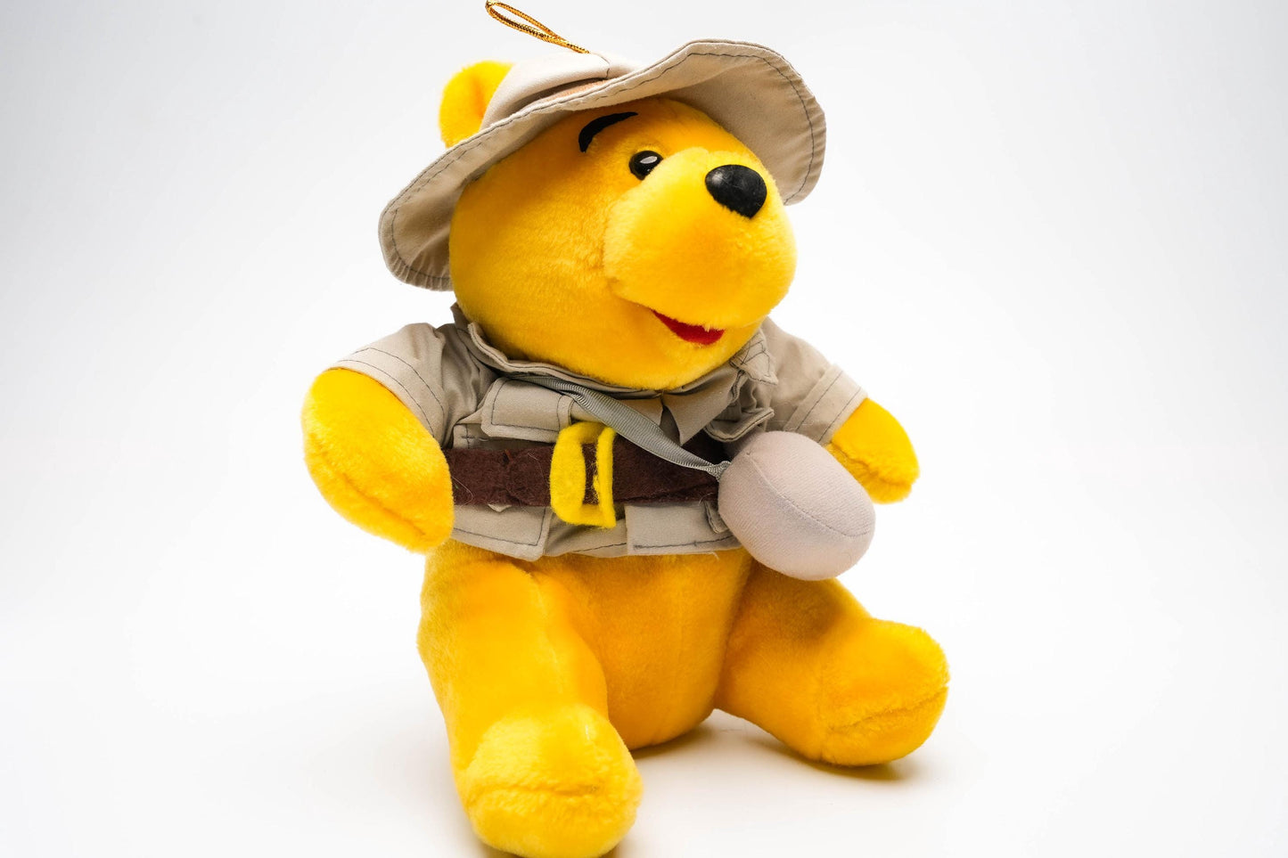 Vintage Winnie the Pooh knuffel als avonturier – Disney pluche beer – ca. 23 cm (9 inch)