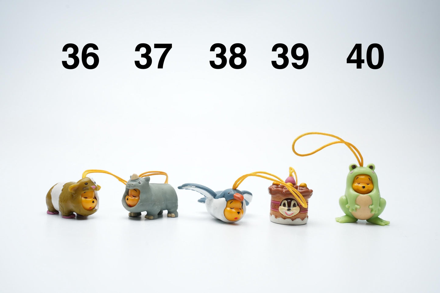 Peek-a-pooh telefoon bedels | Capsule Toys | Vintage peek a pooh bedels | pick your favorite (45 verschillende)