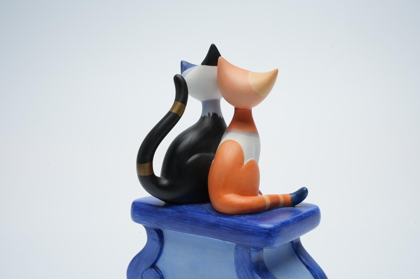 Rosina Wachtmeister "Poezen met Klokje" - Goebel (14,5 cm / 5,7 inch)