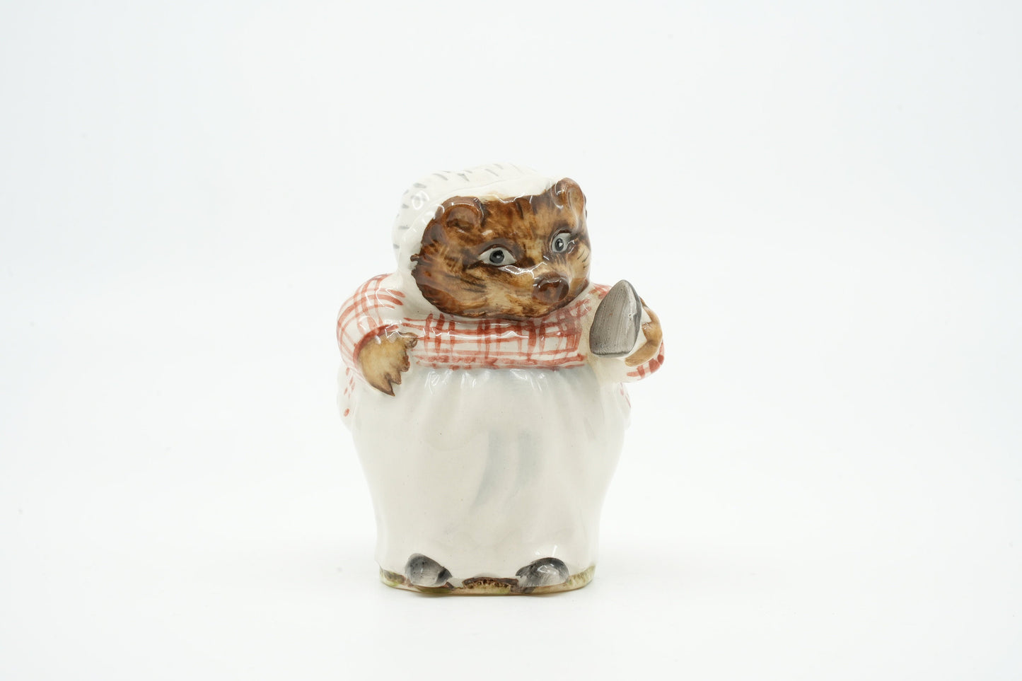 Mrs. Tiggy Winkle- Beatrix Potter Beeldje- Beswick, Engeland, Copyright 1948