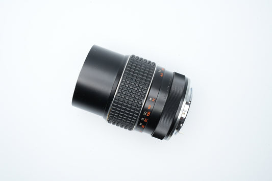 Carenar EEK 135mm f2.8 | vintage prime lens