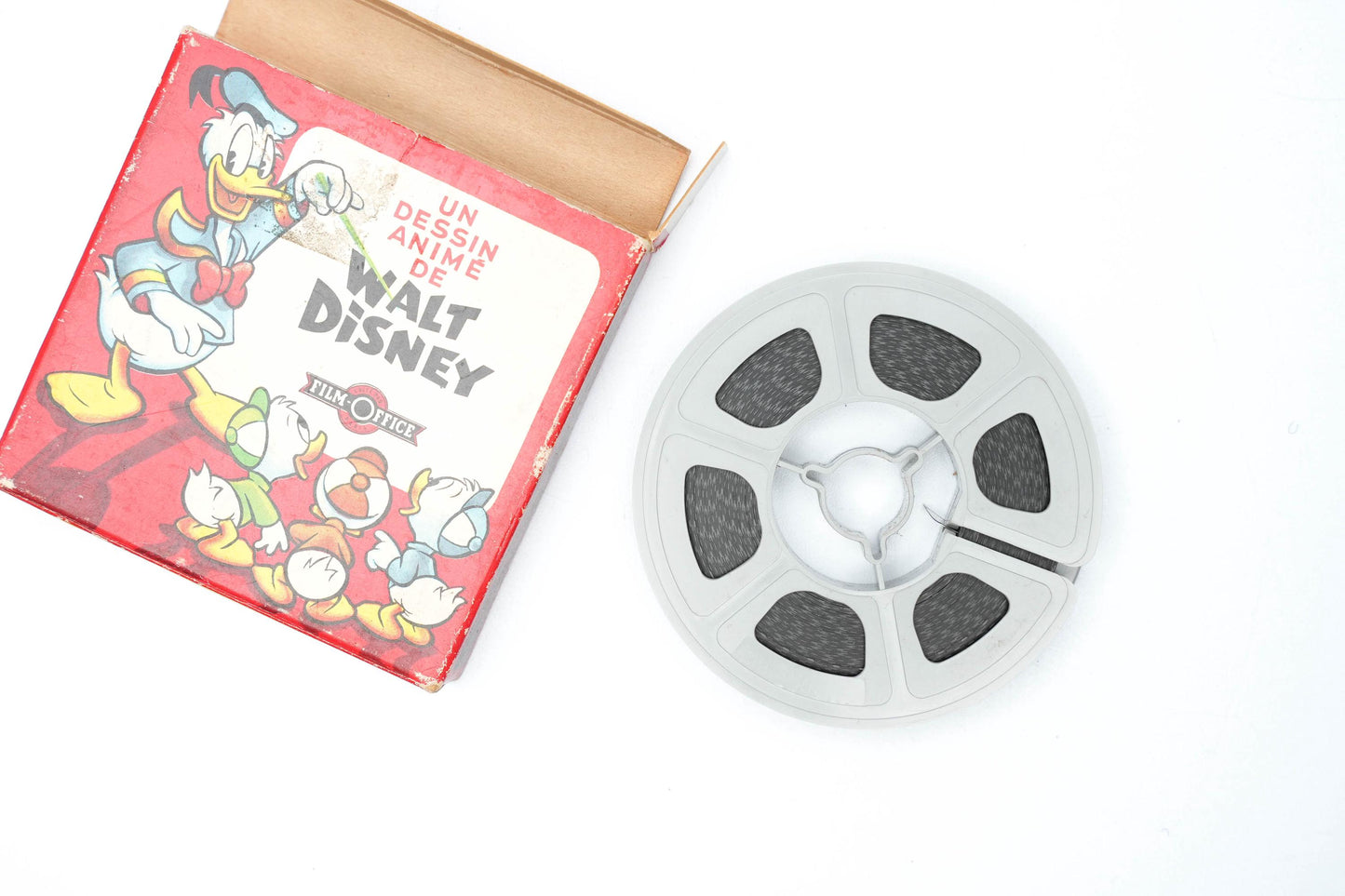 Vintage Super 8 Walt Disney Film – “Pluto e il Pacco a Sorpresa” – Film Office 1960s/70s
