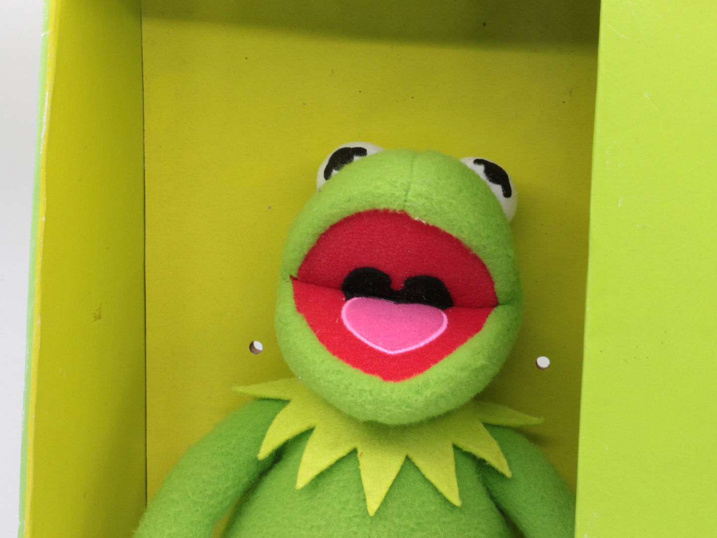 Vintage Kermit de kikker uit 2002 geproduceerd door Catric | Kermit de kikker vintage plush | de Muppets knuffel | de Muppetshow
