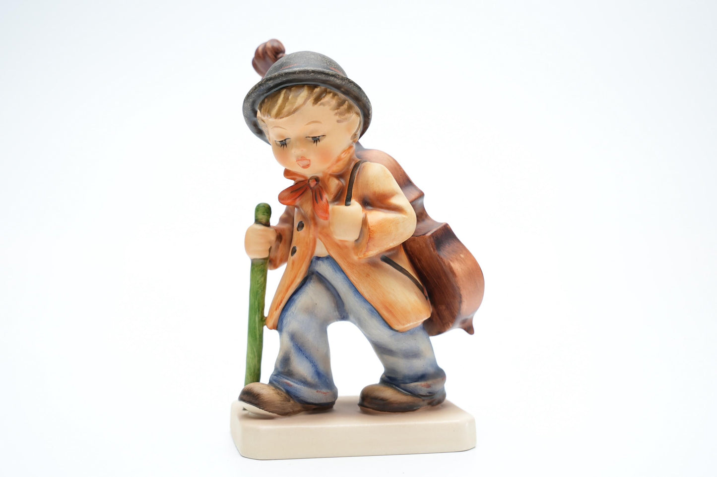 Vintage Hummel Beeldje 'The Returner' - HUM 89 - TMK 6 (14 cm / 5,5 inch)