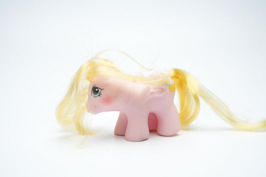 Betoverende Vintage 'My Little Pony' – Zachtroze met Gouden Detail
