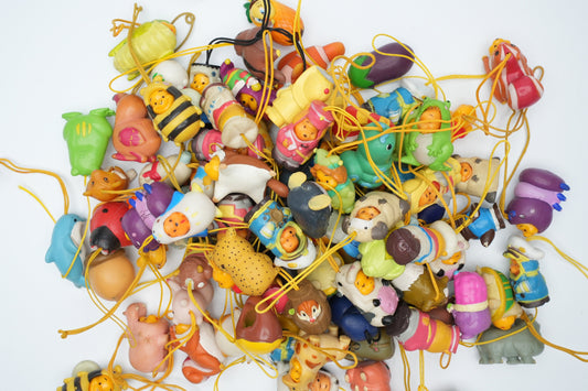 Kapotte Peek-A-Pooh telefoon bedels | Capsule Toys | Vintage Peek A Pooh bedels | 15 random stuks