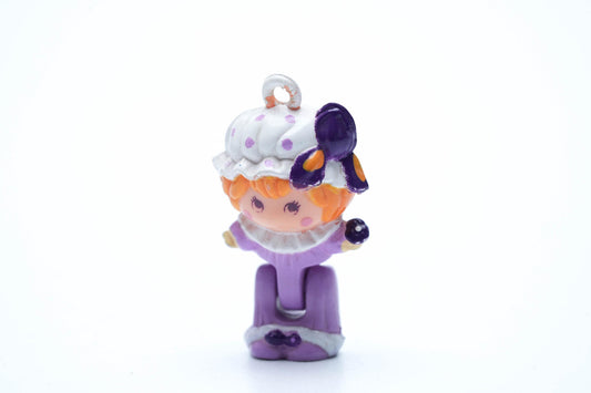 Vintage Charmkins Blossom in Pajamas – Hasbro 1983 – Zeldzame Pyjama-editie | Paarse bedelfiguur