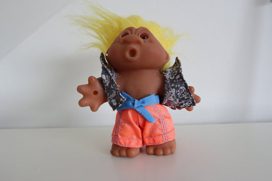 Vintage Thomas Dam troll strand editie met leuke outfit