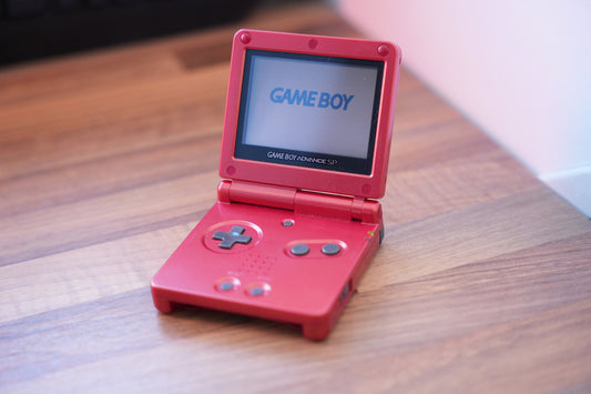 Nintendo Gameboy Advance SP - met lader - kleur rood - verzamelitem