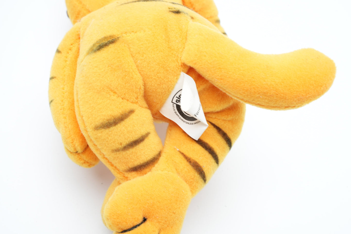 Vintage Garfield lying on the ground | vintage Garfield plush