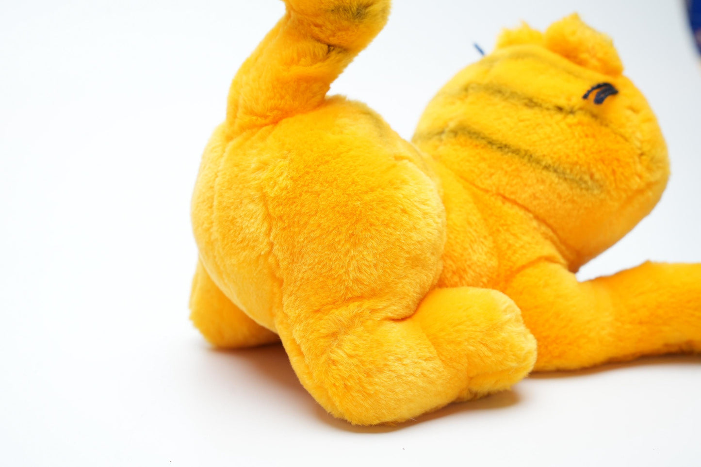 Garfield Cuddle Plush – 15 cm (5.9 inch) – United Feature Syndicate