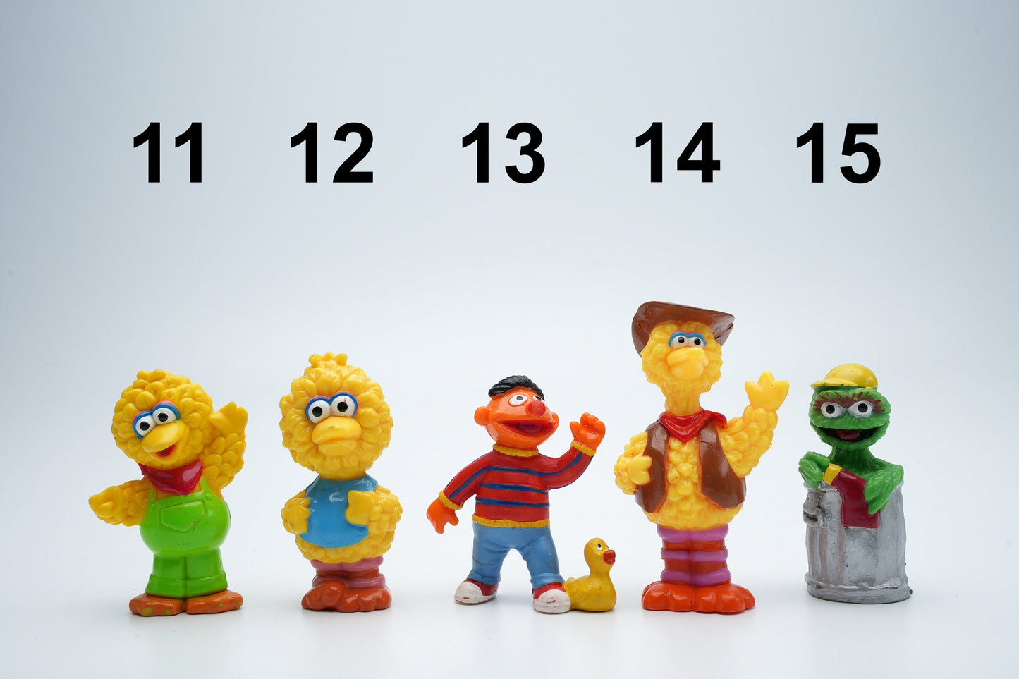 Sesame Street figuren uit verschillende jaartallen en formaten (Sesamstraat)