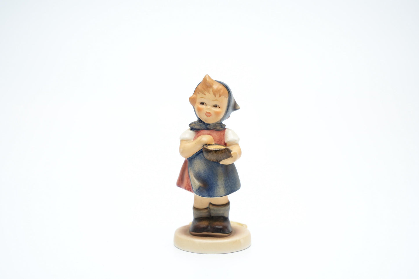Authentieke Goebel Hummel Figurine – “Jungbäuerin – From Me to You” (Hum 629, 8,5 cm/3,5 inch)