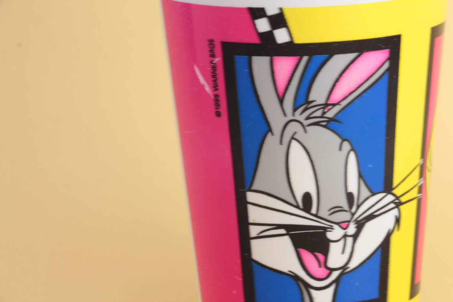 Vintage Bugs Bunny beker met gat voor een rietje | Vintage beker | Cartoon beker | Warner Bros 1995