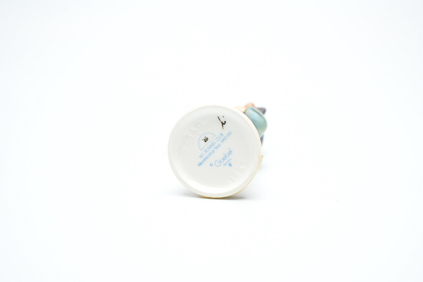 Lucky Fellow #174 - Hummel 560 (9,5 cm / 3 .5 inch)