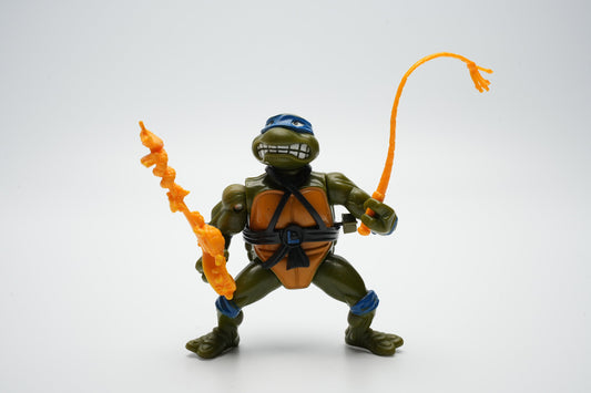 Teenage Mutant Ninja Turtles vintage figuur 1988 Leonardo met wapens